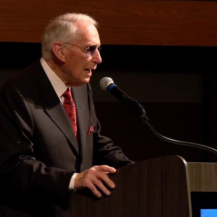 D. Wayne Lukas receives Kentucky Derby Museum's first-ever Lifetime Achievement Award